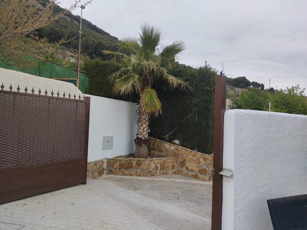 Casa Cueva El Almendro Guest House Pegalajar Exterior photo