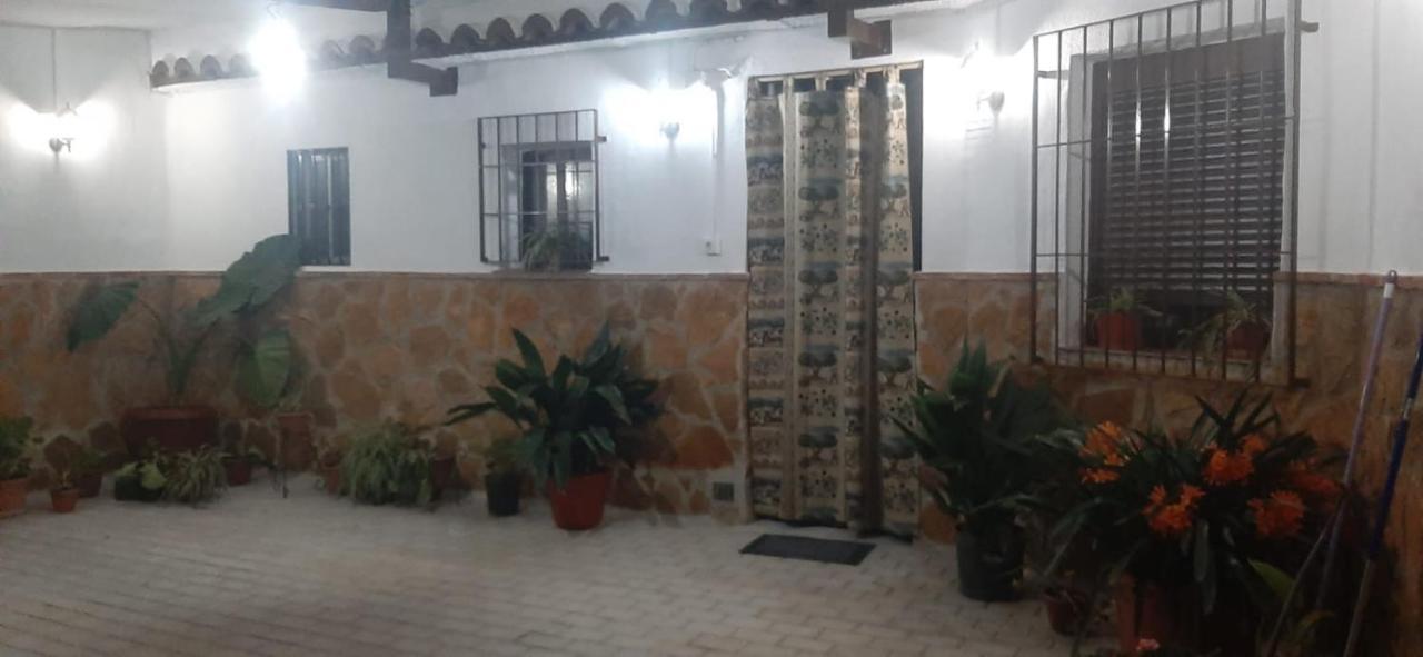 Casa Cueva El Almendro Guest House Pegalajar Exterior photo